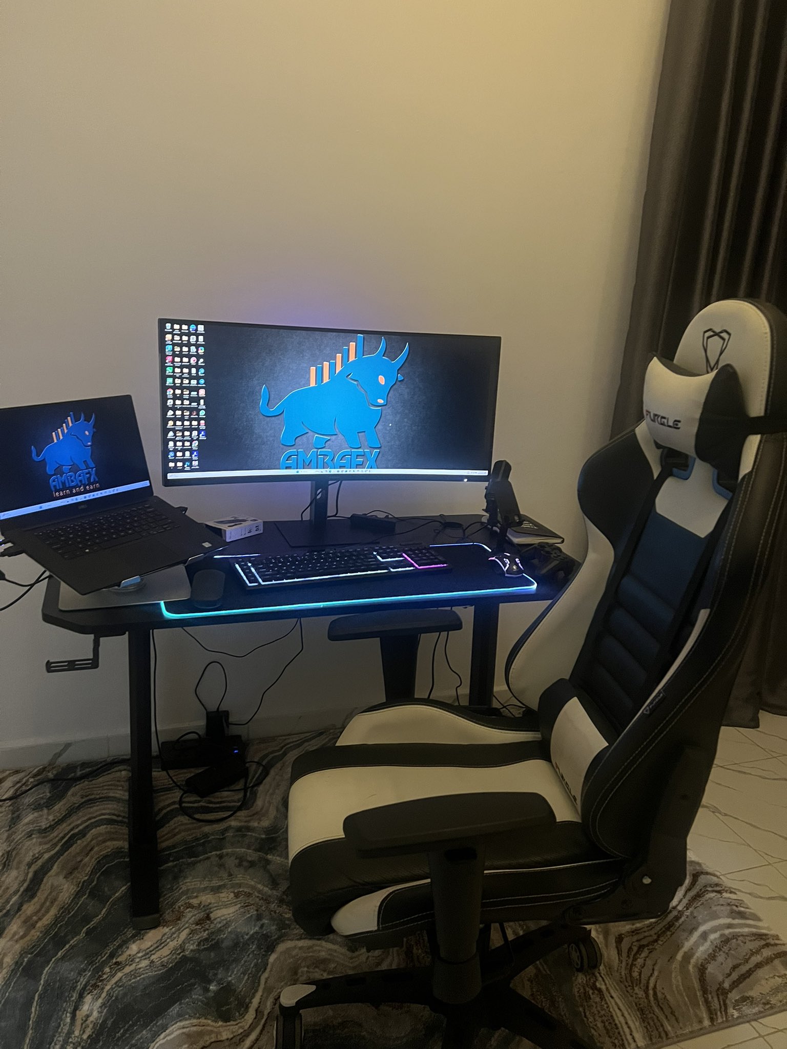 G57-SxRXkAAA8zx.jpg G57-SxRXkAAA8zx.jpg